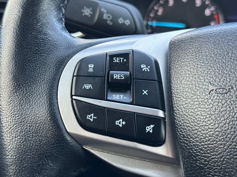 Certified 2023 Ford Explorer XLT w/ Equipment Group 202A image 16