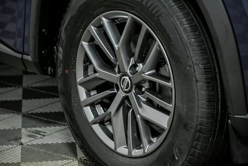 Used 2021 Nissan Rogue S image 3
