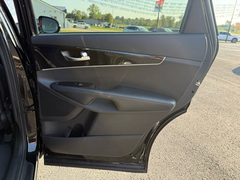 Used 2019 Kia Sorento LX image 18