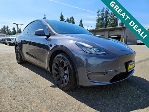 Used 2022 Tesla Model Y Long Range image 1