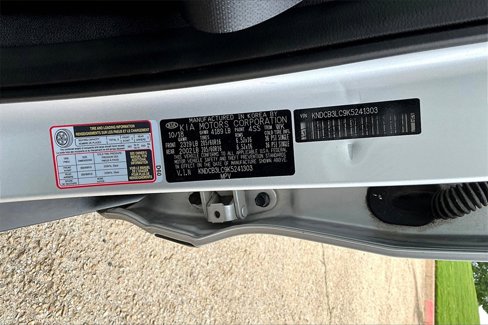 Certified 2019 Kia Niro LX image 33
