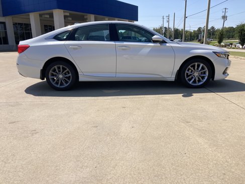 Used 2021 Honda Accord LX image 4