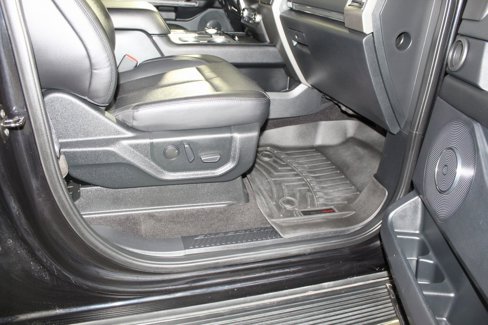 Certified 2020 Ford Expedition XLT w/ Equipment Group 202A image 11
