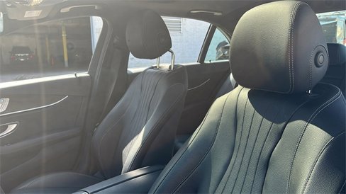Certified 2022 Mercedes-Benz E 350 4MATIC Sedan image 28