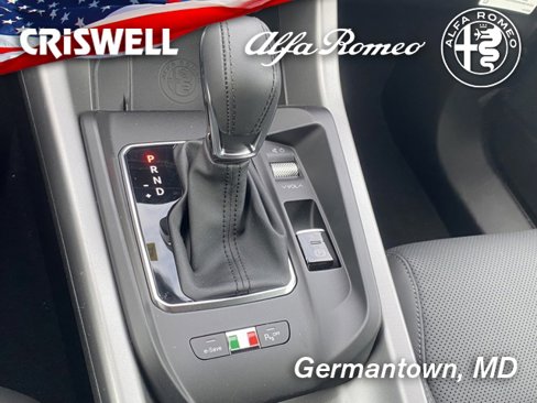 New 2024 Alfa Romeo Tonale Ti w/ Active Assist Package image 30