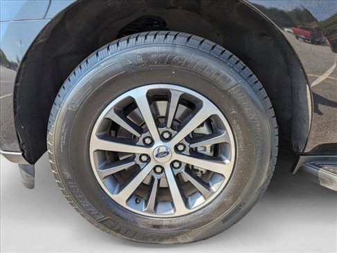 Used 2019 Ford Expedition Max XLT image 9
