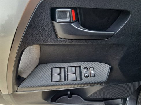 Used 2015 Toyota RAV4 LE image 24