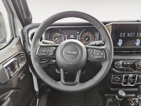 New 2025 Jeep Gladiator Sport image 12