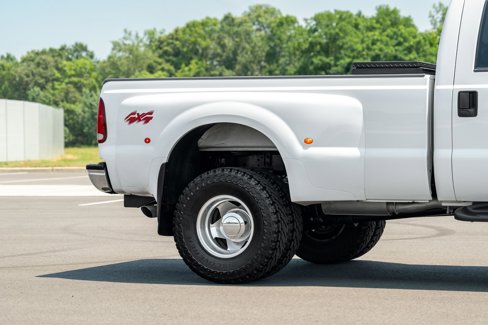 Used 2000 Ford F350 Lariat image 14