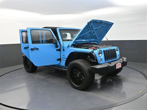 Used 2018 Jeep Wrangler Unlimited Sport w/ Connectivity Group image 35