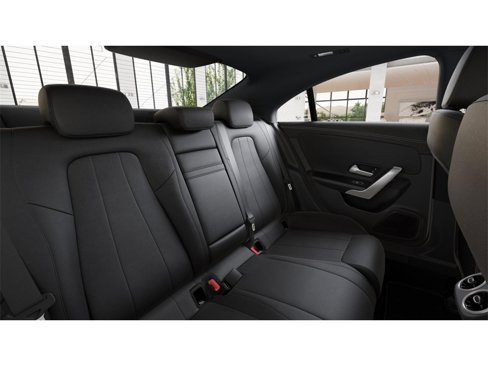 Used 2024 Mercedes-Benz CLA 250 4MATIC image 5