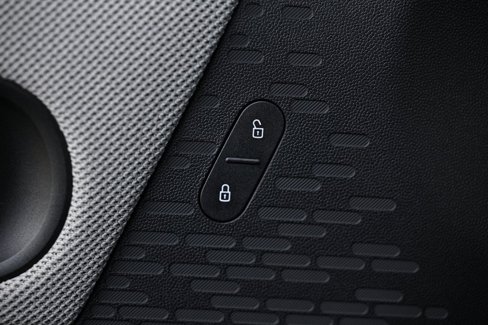 New 2025 MINI Cooper 4-Door Hardtop image 15