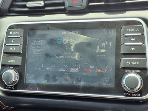 Used 2021 Nissan Versa SR image 6