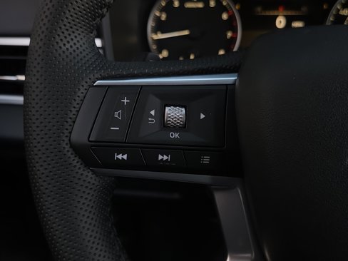 New 2025 Mitsubishi Outlander SE image 12