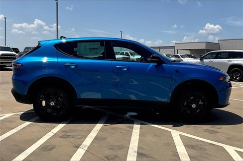 Used 2024 Dodge Hornet GT image 16