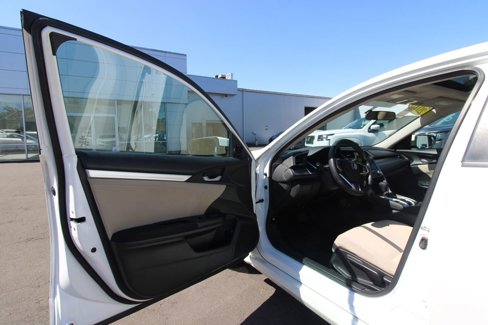 Used 2018 Honda Civic EX image 9
