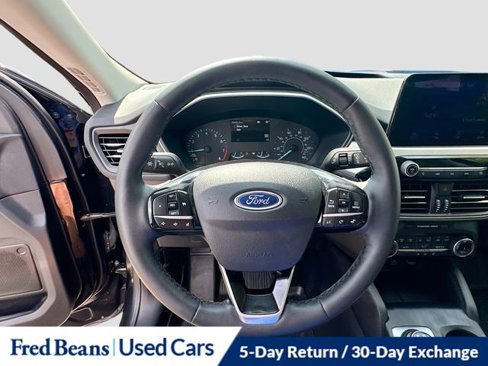 Used 2022 Ford Escape SEL image 13
