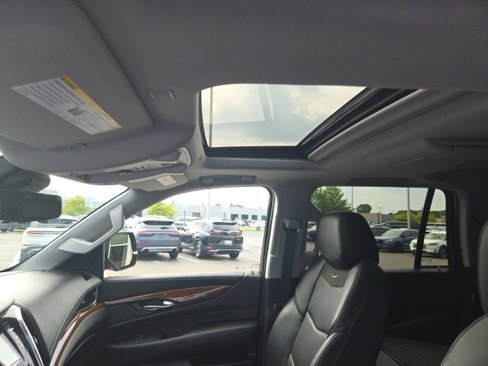Used 2019 Cadillac Escalade Premium Luxury image 35