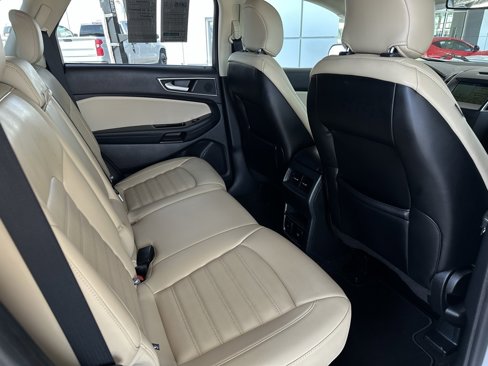 Used 2019 Ford Edge SEL w/ Equipment Group 201A image 19