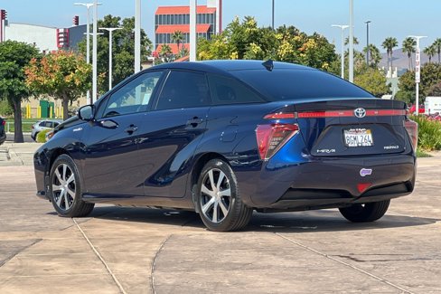 Certified 2018 Toyota Mirai image 7