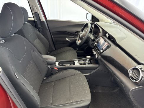 Used 2024 Nissan Kicks SV image 12