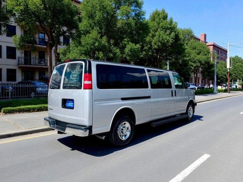 Used 2019 Chevrolet Express 3500 LT w/ LT Preferred Equipment Group image 3
