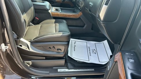 Used 2018 Chevrolet Silverado 1500 High Country image 41