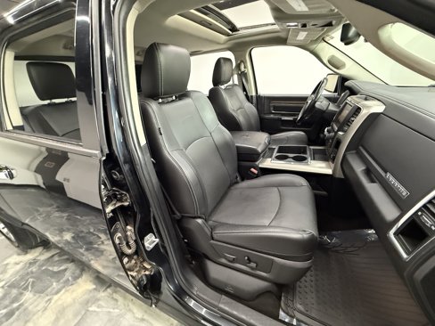 Used 2014 RAM 1500 Laramie w/ Convenience Group image 26