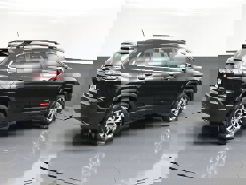 Used 2022 Jeep Cherokee Latitude Lux w/ Sun & Sound Group image 58