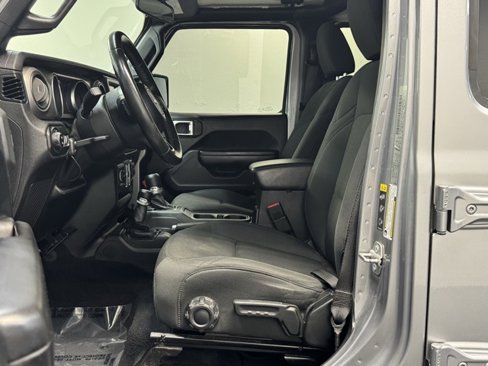 Used 2020 Jeep Gladiator Sport w/ Quick Order Package 24S image 12