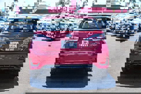 Used 2016 Lexus CT 200h image 5