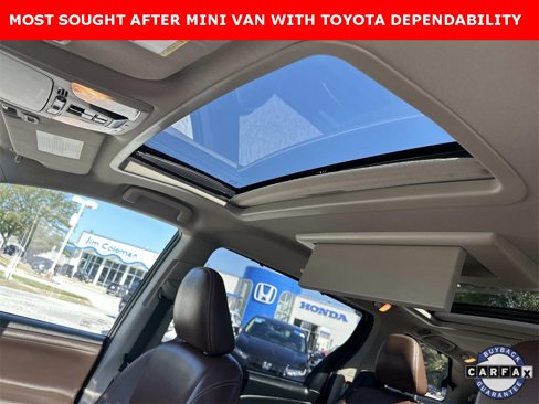 Used 2018 Toyota Sienna XLE Premium image 24