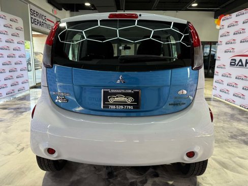 Used 2012 Mitsubishi i ES image 9