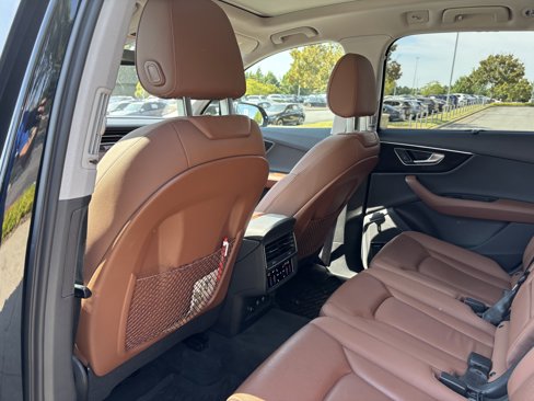 Used 2020 Audi Q7 3.0T Premium Plus w/ Premium Plus Package image 33
