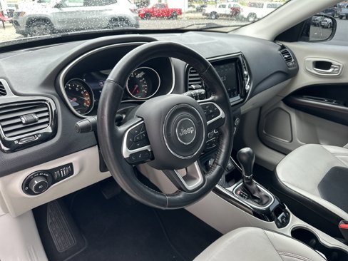 Used 2020 Jeep Compass Limited image 19