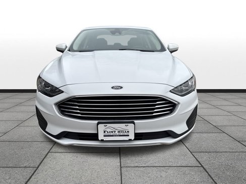 Used 2019 Ford Fusion SE image 8