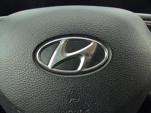 Used 2020 Hyundai Santa Fe SEL image 25