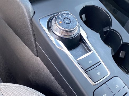 Used 2020 Ford Escape SE image 20