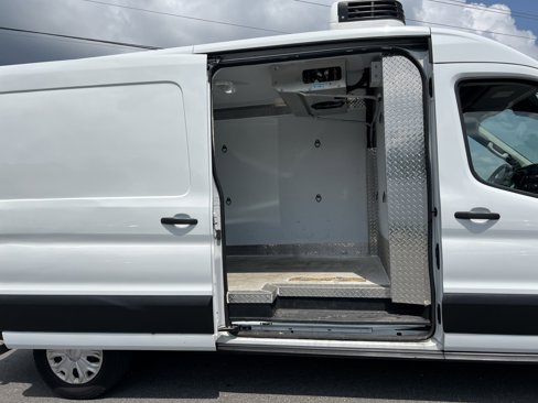 Used 2020 Ford Transit 250 Medium Roof w/ Load Area Protection Package image 24