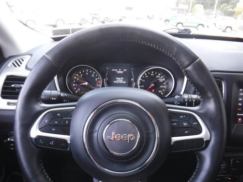 Certified 2019 Jeep Compass Latitude w/ Cold Weather Group image 32