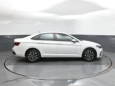 New 2025 Volkswagen Jetta S image 22