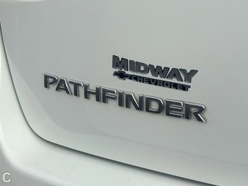 Used 2015 Nissan Pathfinder S image 28