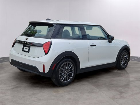 Used 2025 MINI Cooper S image 4