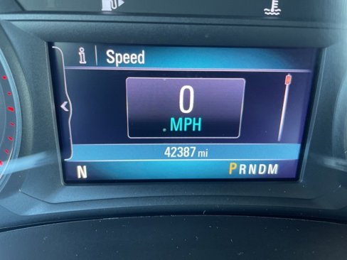 Used 2021 Buick Encore Preferred w/ Safety Package II image 2