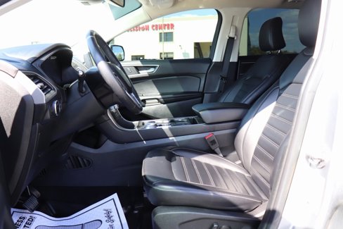 Used 2023 Ford Edge SEL image 3