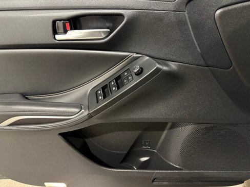 Used 2020 Toyota Avalon XSE image 13