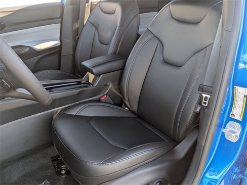 New 2025 Jeep Compass Limited image 16