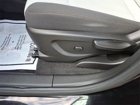 Used 2022 Chevrolet Trax LS w/ Tint and Cruise Package image 4