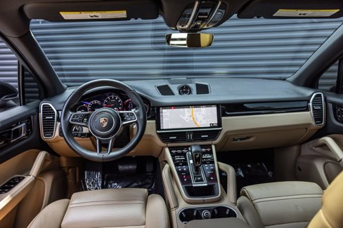 Certified 2019 Porsche Cayenne image 12