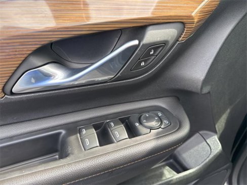 Used 2020 GMC Terrain SLE image 17